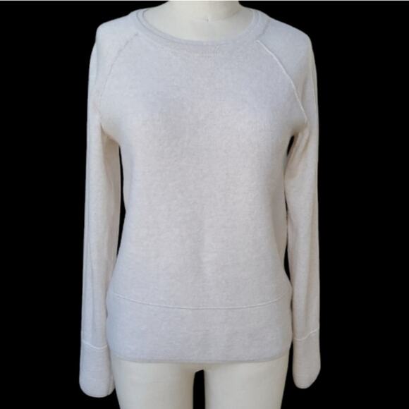 Tahari Extrafine Merino Wool Crew Sweater Pintuck Detail Size L Beige Classic - Picture 1 of 10